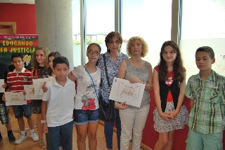 305 Jueces y Juezas de Paz Educativos de Murcia reciben su diploma (77)